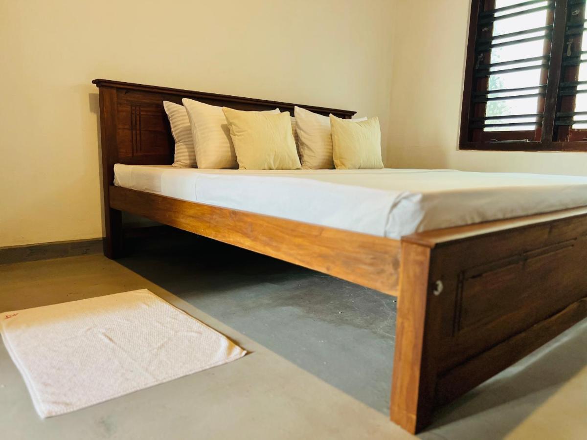 Sea Frame By Walkseylon Bed & Breakfast Hikkaduwa Ngoại thất bức ảnh